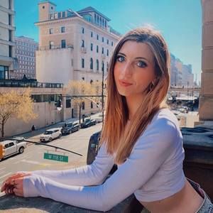 Meet your Posher, Lauren